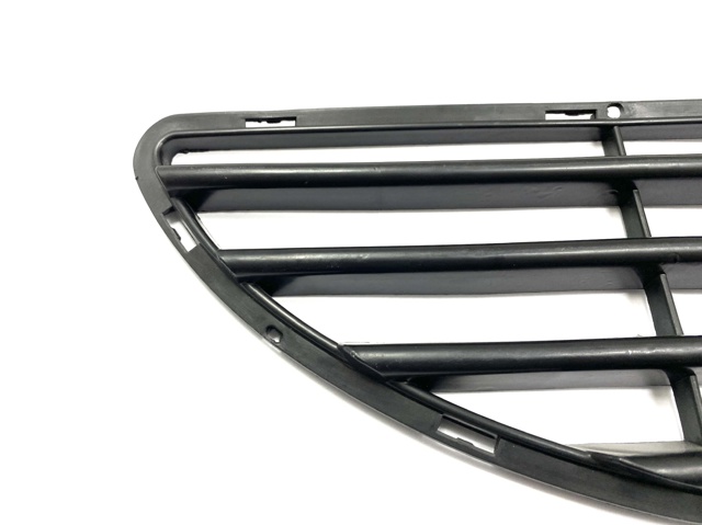 Решетка переднего бампера S112803533 CHERY