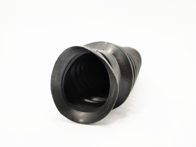 Пыльник рулевой рейки S113400107BB CHERY