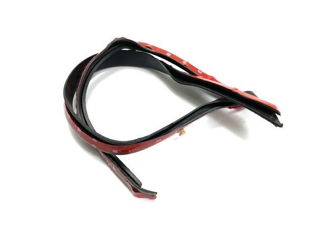 Уплотнитель фары левой T118402251BA CHERY