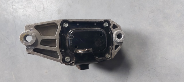 21830D9300 HYUNDAI Подушка (опора) двигателя левая купить в Каменское