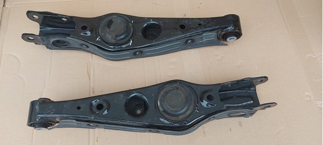 Рычаг задней подвески нижний, левый 55210D3050 HYUNDAI