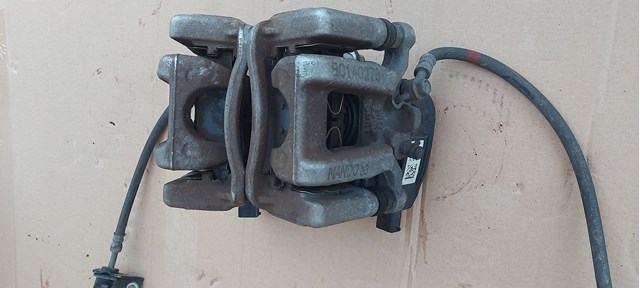 Задний правый суппорт 58230D7710 HYUNDAI