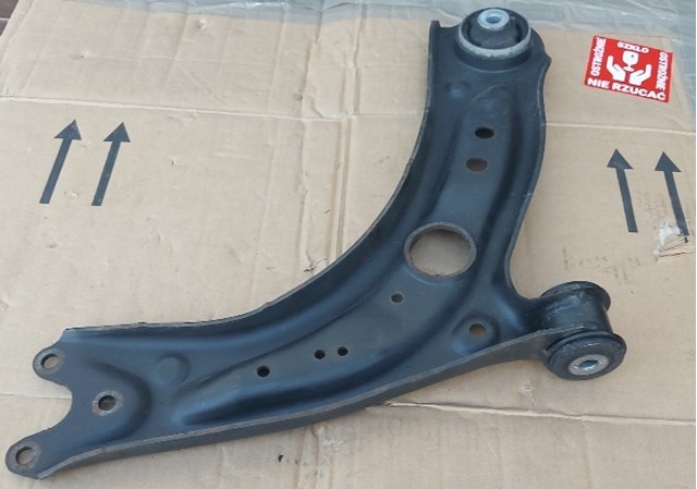 VAG 5Q0407151R Рычаг передней подвески нижний левый в наличии Ирпень
