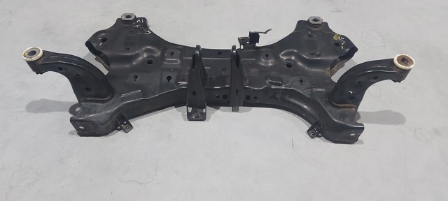 Поперечина передней подвески 62405K4000 HYUNDAI