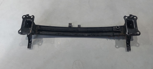 Швеллер переднего бампера 64900D7000 HYUNDAI