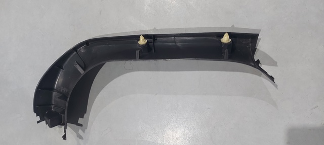 Пластик пятой двери 7224A156XA MITSUBISHI