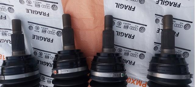 VAG 7P0407271C Полуось передняя в наличии Черновцы
