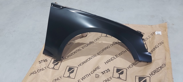 Боковая часть передняя правая 8W6821022A VAG