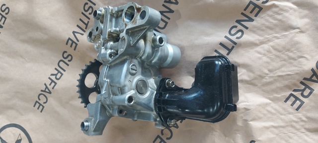 PE0114100 MAZDA Масляный насос купить в Одесса