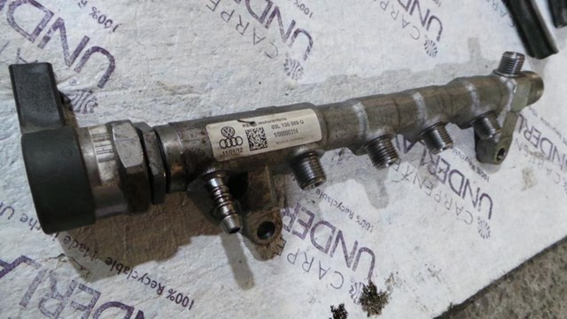 Распределитель топлива 03L130089Q VAG