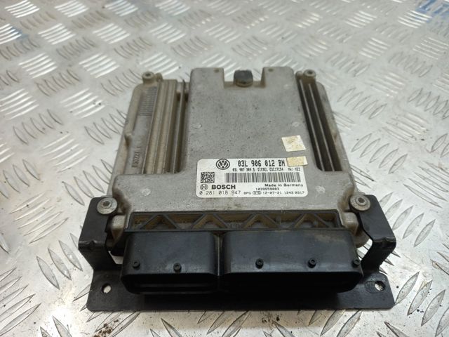 ЭБУ двигателем 03L906012BN VAG