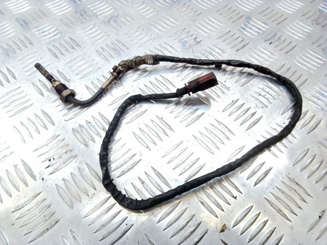 Датчик температуры выхлопных газов перед сажевым фильтром 03L906088EF VAG
