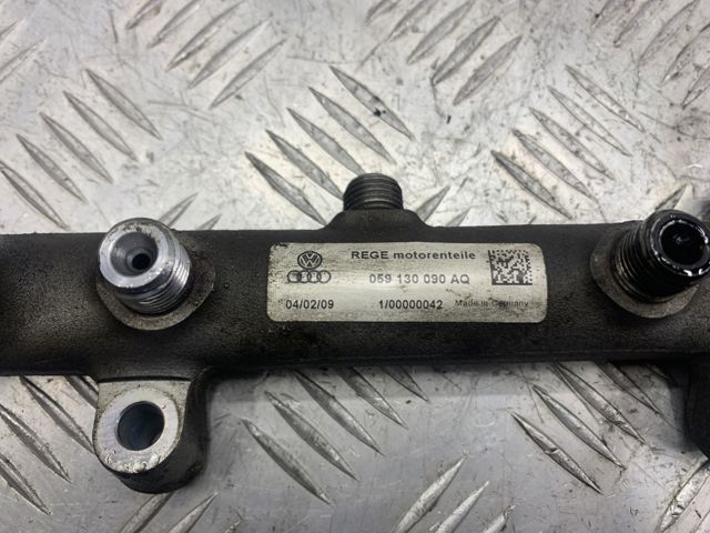 VAG 059130090AQ Распределитель топлива (рампа) в наличии Киев