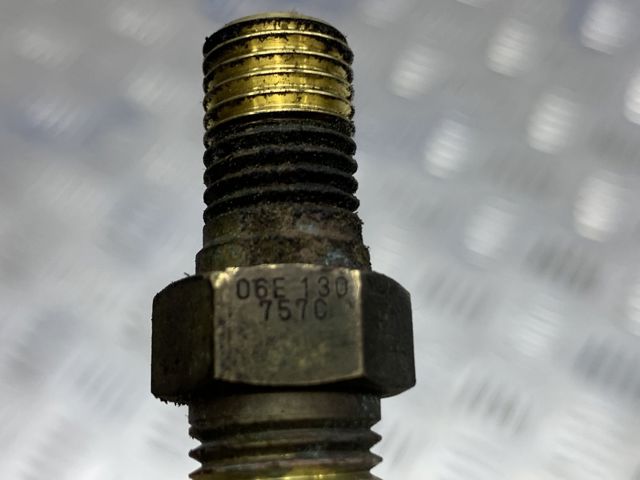 Регулятор давления топлива 06E130757C VAG