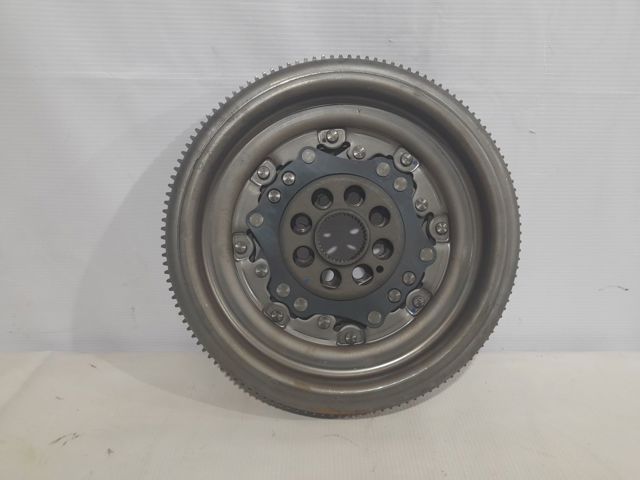 06K105266A VAG Маховик купить в Хмельницкий