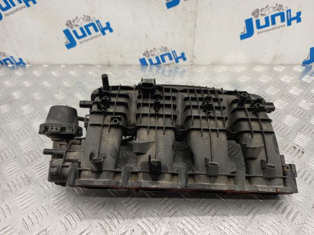 VAG 06L133201AA Коллектор впускной в наличии Винница