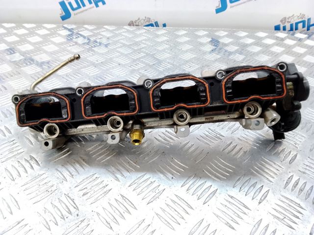 VAG 079133110AT Коллектор впускной нижний в наличии Черкассы