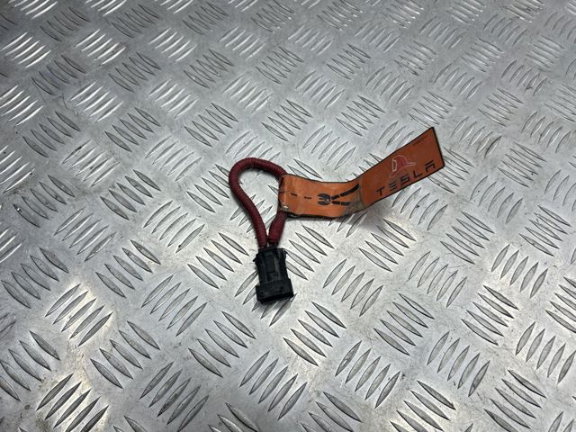 101558500A TESLA купить в Тернополь