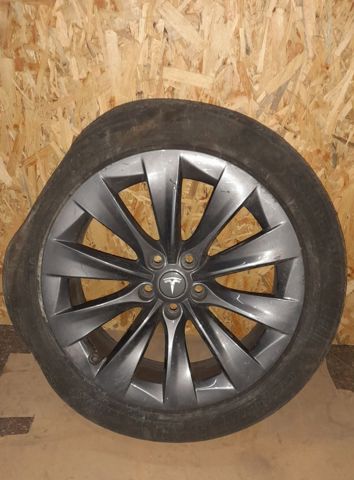 Диски на авто 102724400B TESLA