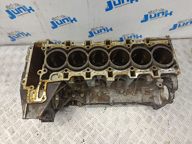 Блок двигателя 11112295991 BMW