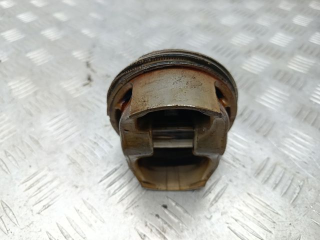 Поршень в сборе 11257613626 BMW