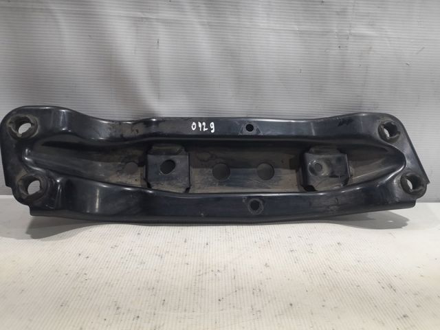 Балка крепления коробки передач 113104GB5A NISSAN