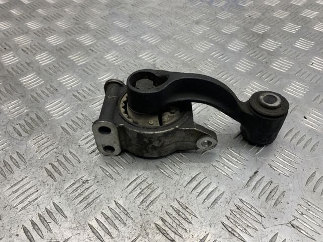 Опора КПП 113603KA0A NISSAN