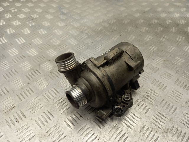 Водяной насос охлаждения электрический дополнительный 11518635092 BMW