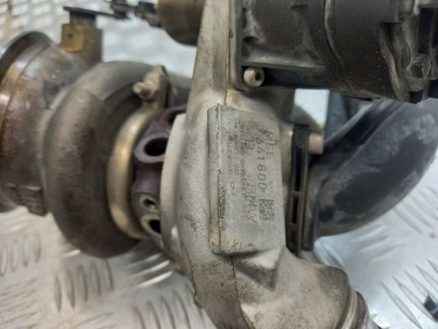 Турбокомпрессор 11657641800 BMW