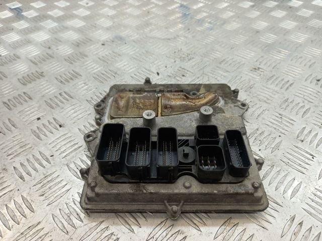 Компьютер двигателя 12147645694 BMW