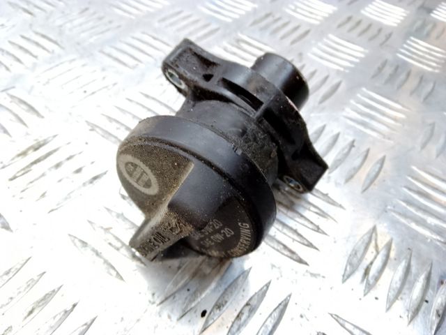 Крышка масляной горловины 1218038020 TOYOTA