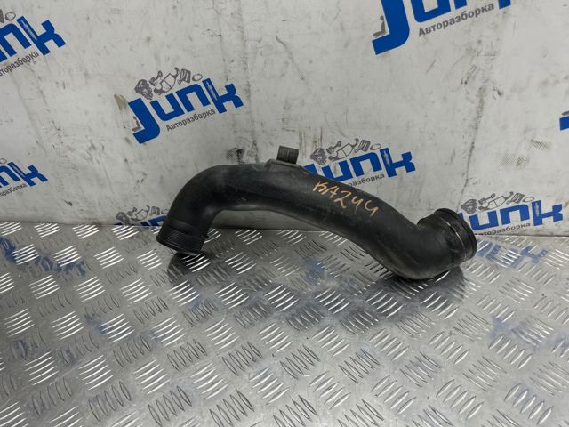 Патрубок интеркуллера 13717571350 BMW