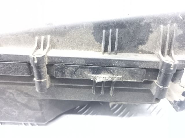 13717583713 BMW Корпус воздушного фильтра купить в Харьков