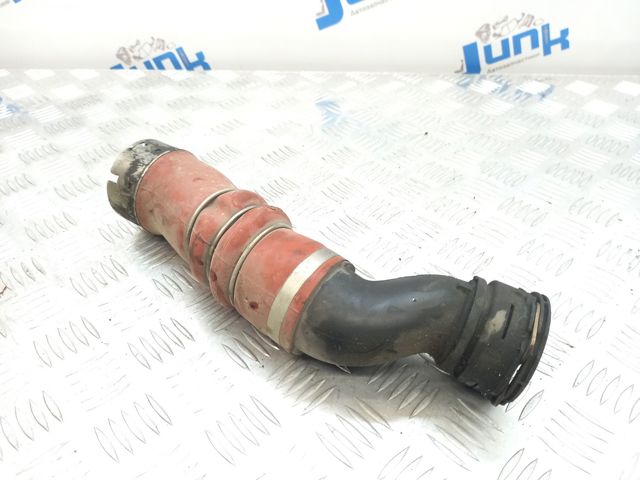 Патрубок интеркуллера 13717583728 BMW