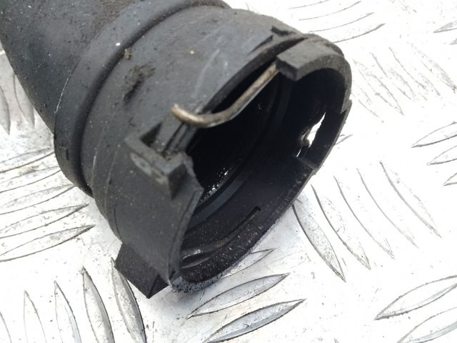 BMW 13717601875 Патрубок интеркулера в наличии Тернополь