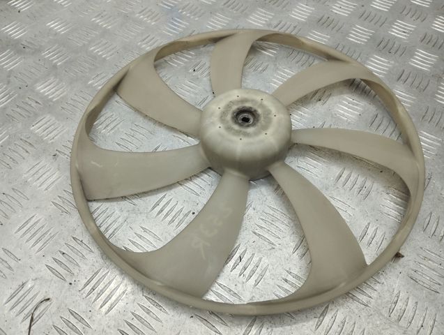 Вентилятор кондиционера, правый 1636131430 TOYOTA