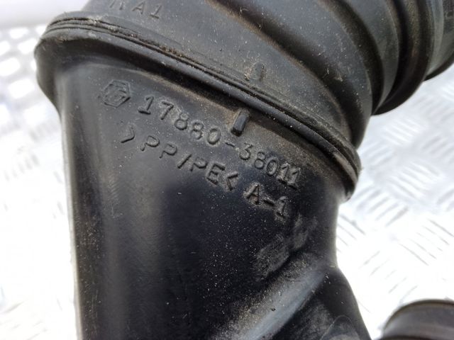 1787538011 TOYOTA Резонатор воздушного фильтра купить в Сумы