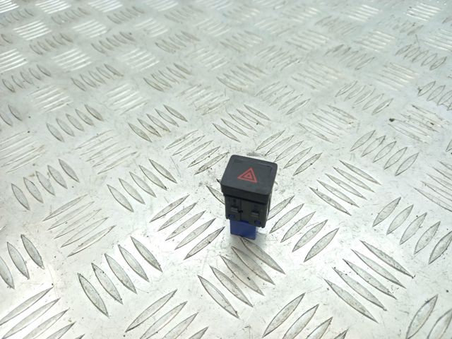 Кнопка включения аварийного сигнала 17A953509AECU VAG