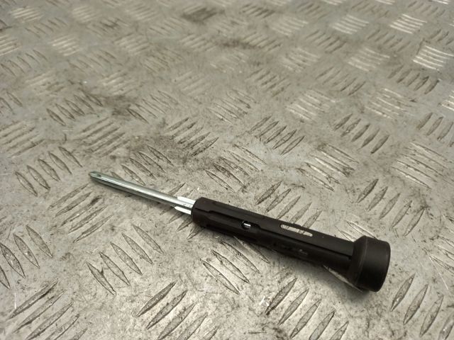 Отвертка 1J0012255 VAG