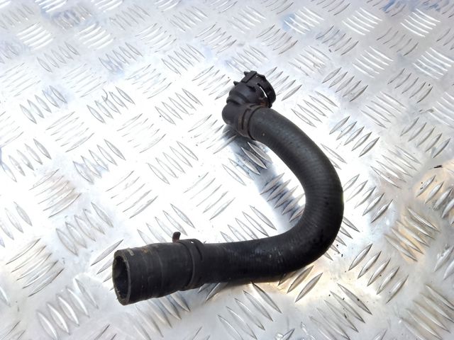 Патрубок системы охлаждения 1K0122073GF VAG