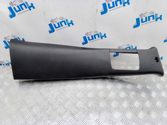 Обшивка стойки кузова внутренняя, средняя правая 1UC98DX9AD CHRYSLER