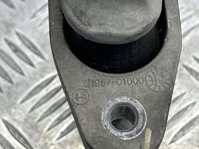 21950D4400 Подушка (опора) двигателя передняя купить Сумы