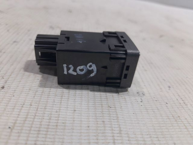 NISSAN 251403JA0B Кнопка салона привода крышки багажника (двери 3/5-й (ляды) в наличии Харьков