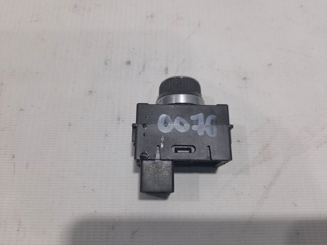 251701ME1C NISSAN купить в Ирпень