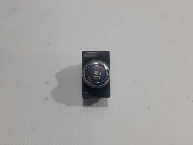 NISSAN 251701ME1C в наличии Запорожье