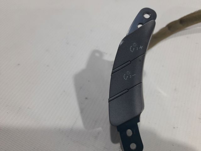 NISSAN 252733JA0B в наличии Тернополь