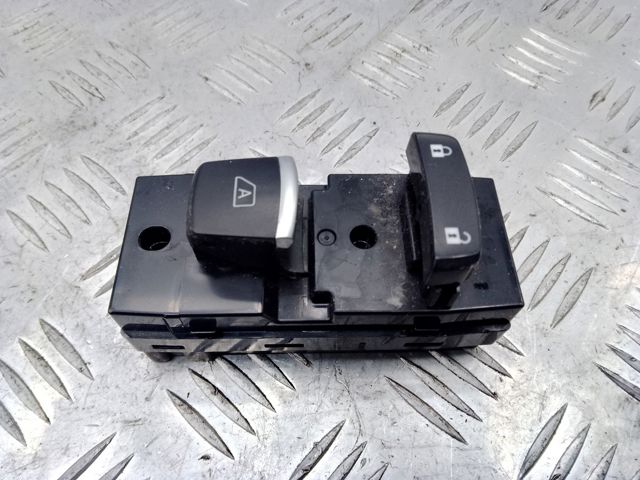 NISSAN 254115NA0A Кнопка включения мотора стеклоподъемника передняя правая в наличии Украина