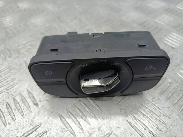 Переключатель света фар на "торпедо" 255425GA1A NISSAN