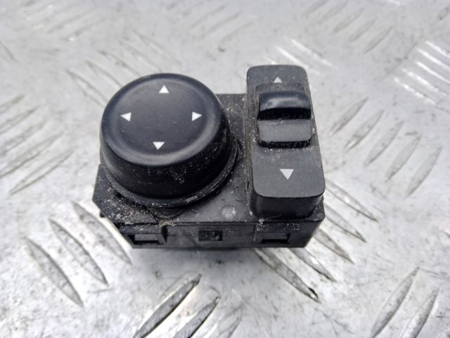 255703TB2A NISSAN купить в Николаев
