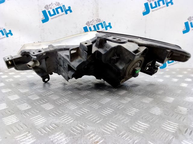 Вставка фары правой 260101AA0D NISSAN